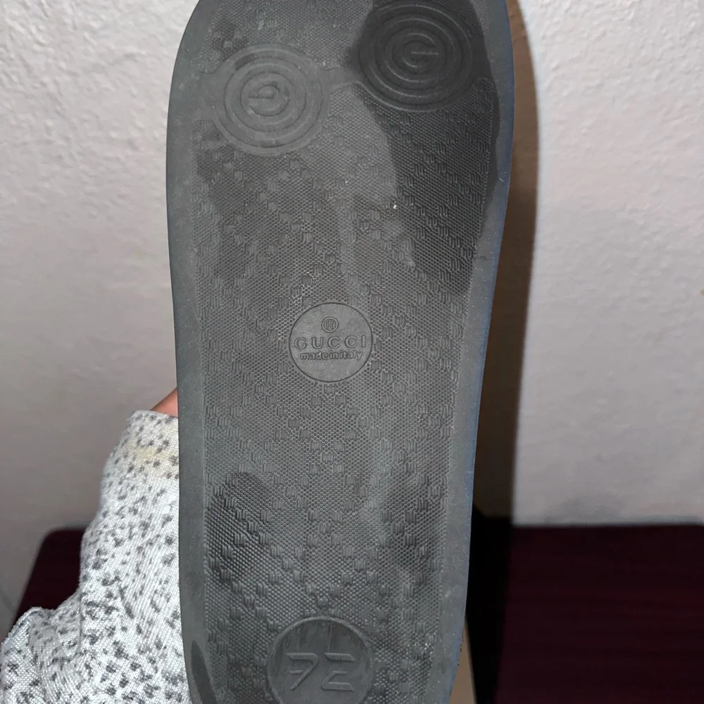 Gucci White Black Red Logo Slide Sandals